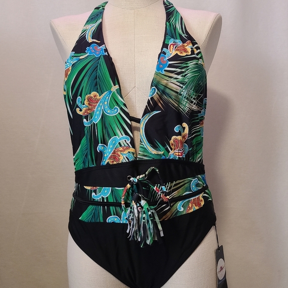 One peice swim suit - Size large- New - Picture 1 of 2